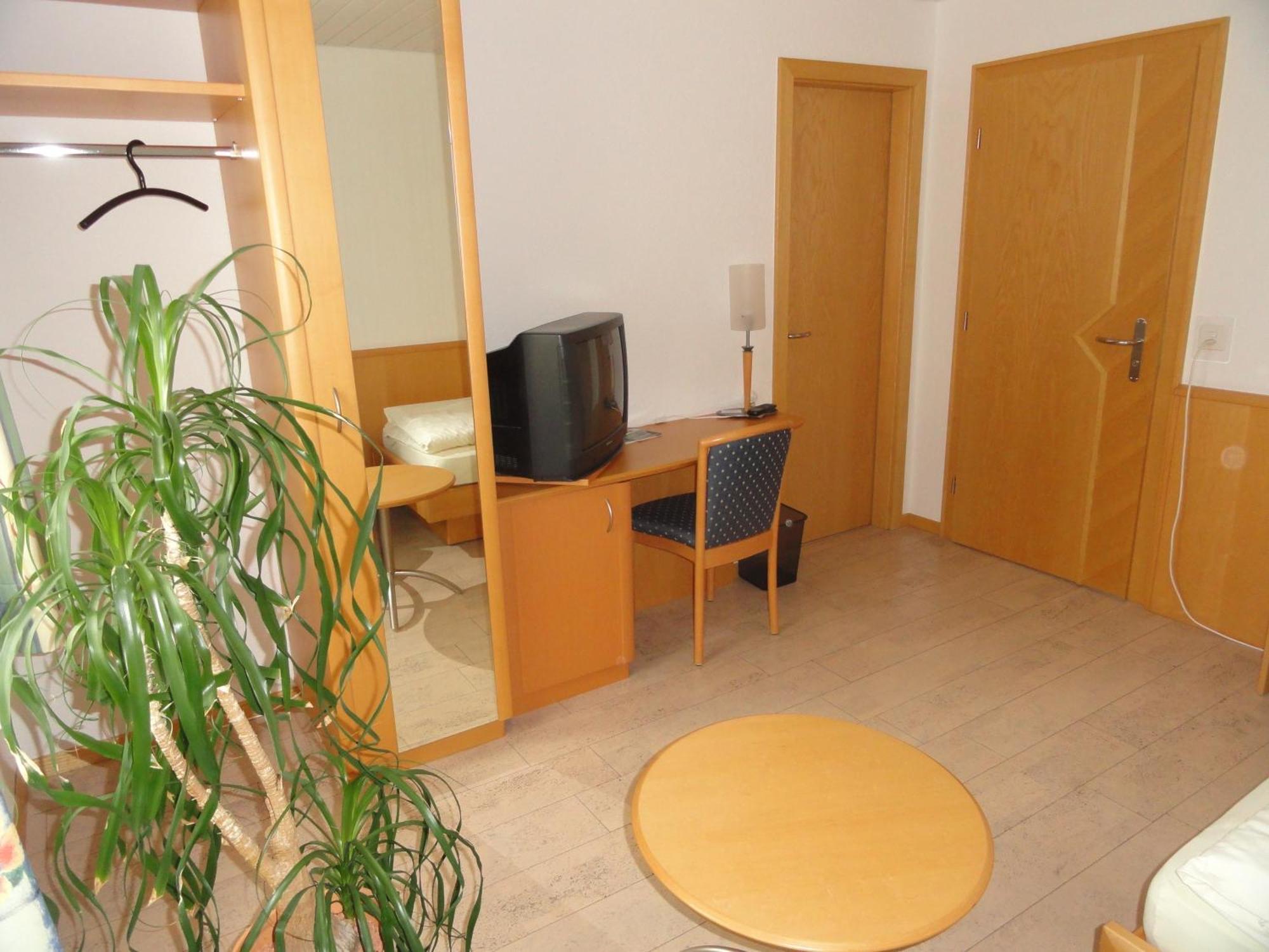 Gasthof Sonne Horriwil Екстер'єр фото